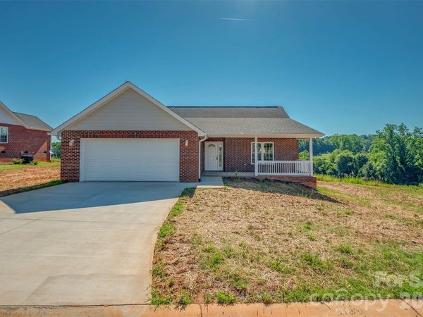 165 Central Park Circle , Spindale, NC 28160