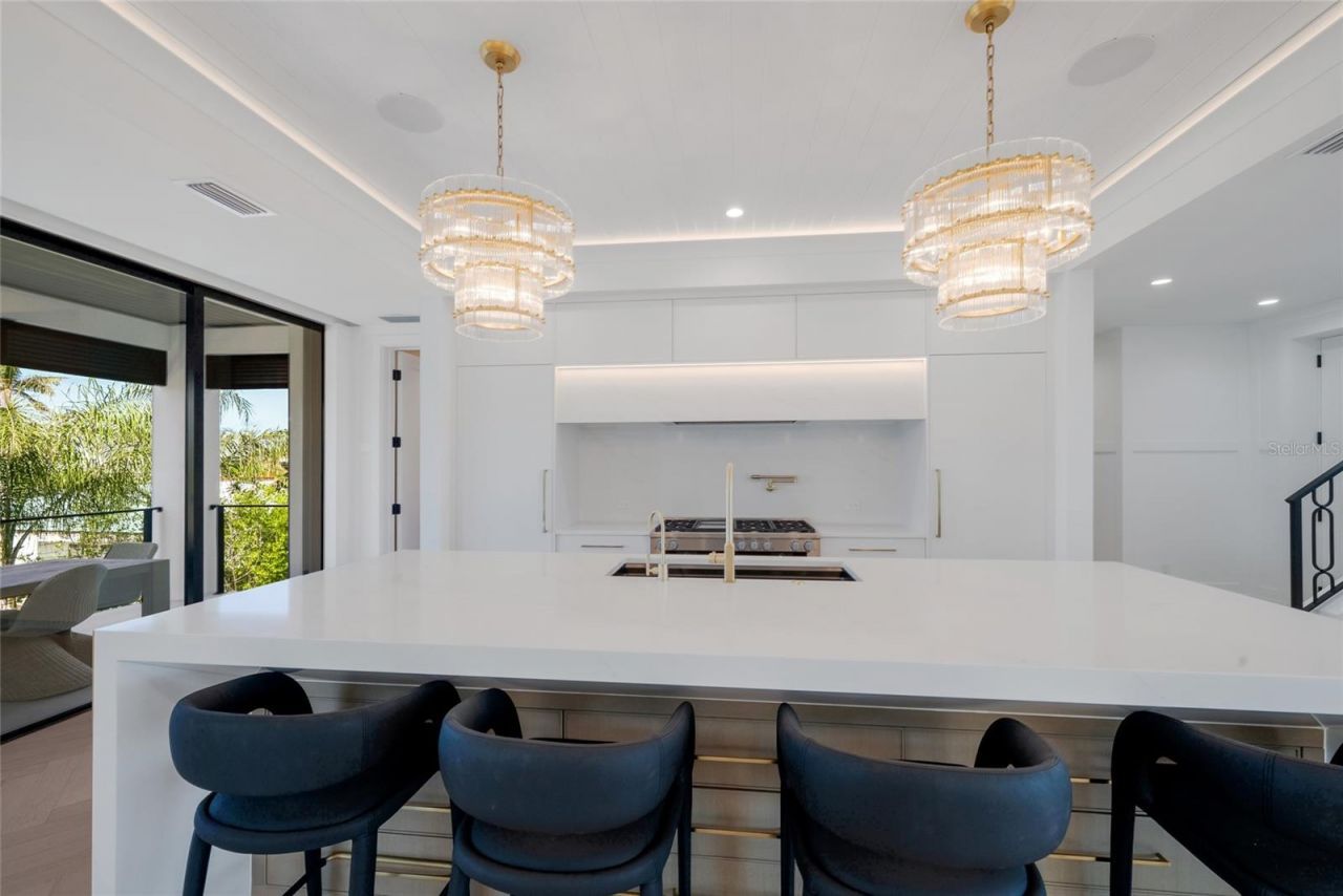 703 S Bay Boulevard, Anna Maria, FL 34216 Photo