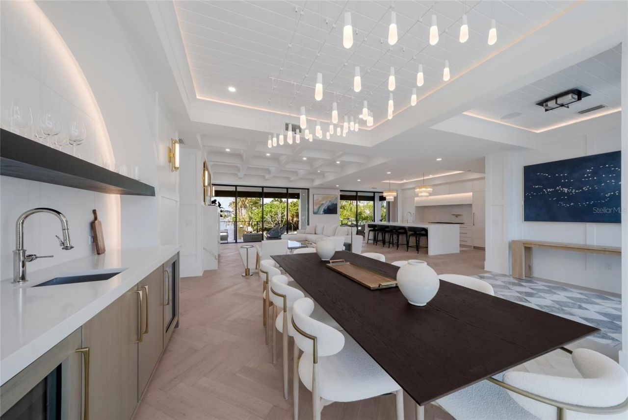 703 S Bay Boulevard, Anna Maria, FL 34216 Photo
