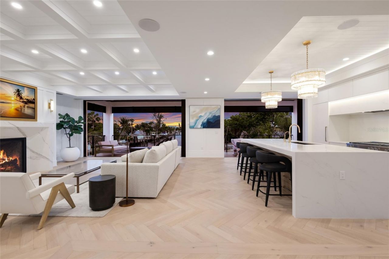 703 S Bay Boulevard, Anna Maria, FL 34216 Photo