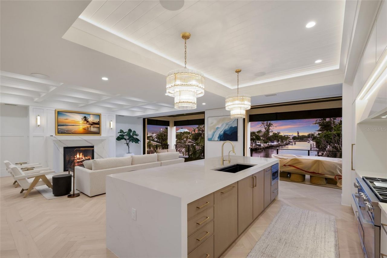 703 S Bay Boulevard, Anna Maria, FL 34216 Photo