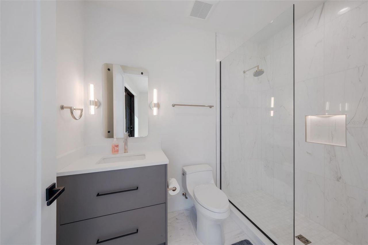 703 S Bay Boulevard, Anna Maria, FL 34216 Photo