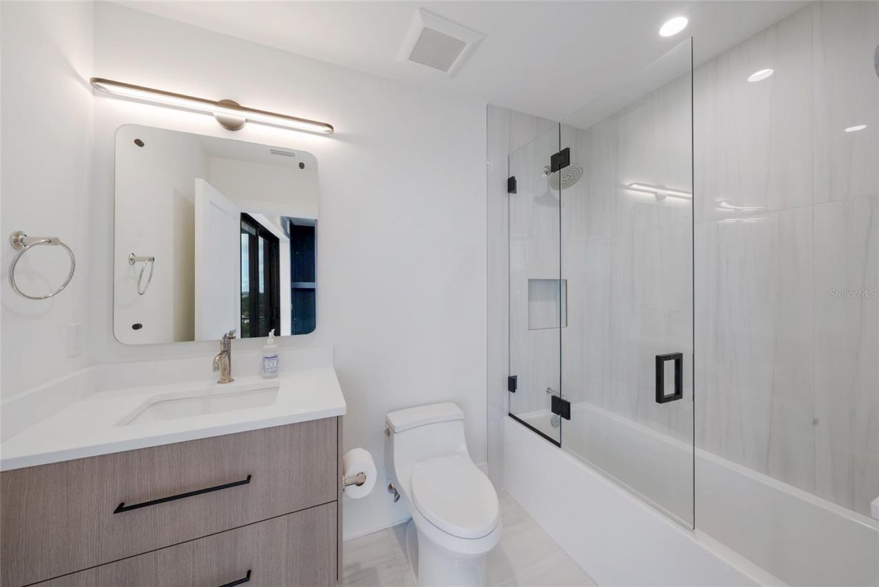 703 S Bay Boulevard, Anna Maria, FL 34216 Photo