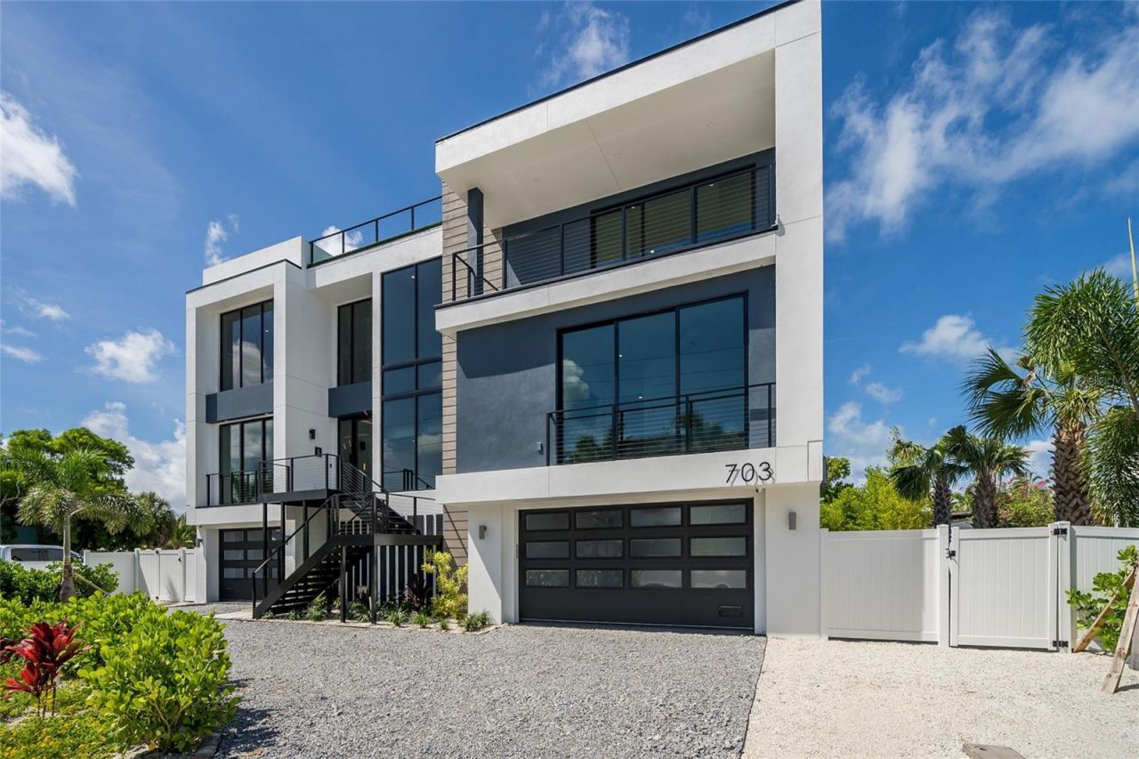 703 S Bay Boulevard, Anna Maria, FL 34216 Photo