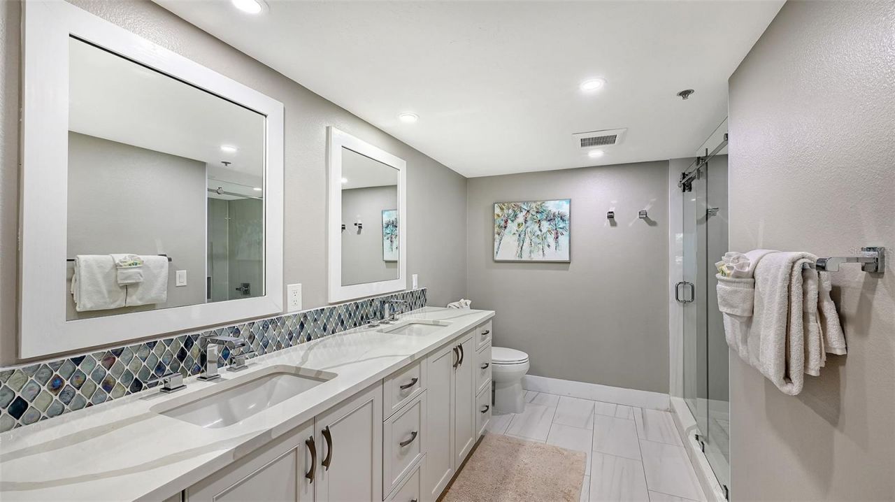 1001 Point Of Rocks Road , Unit 208, Sarasota, FL 34242 Photo