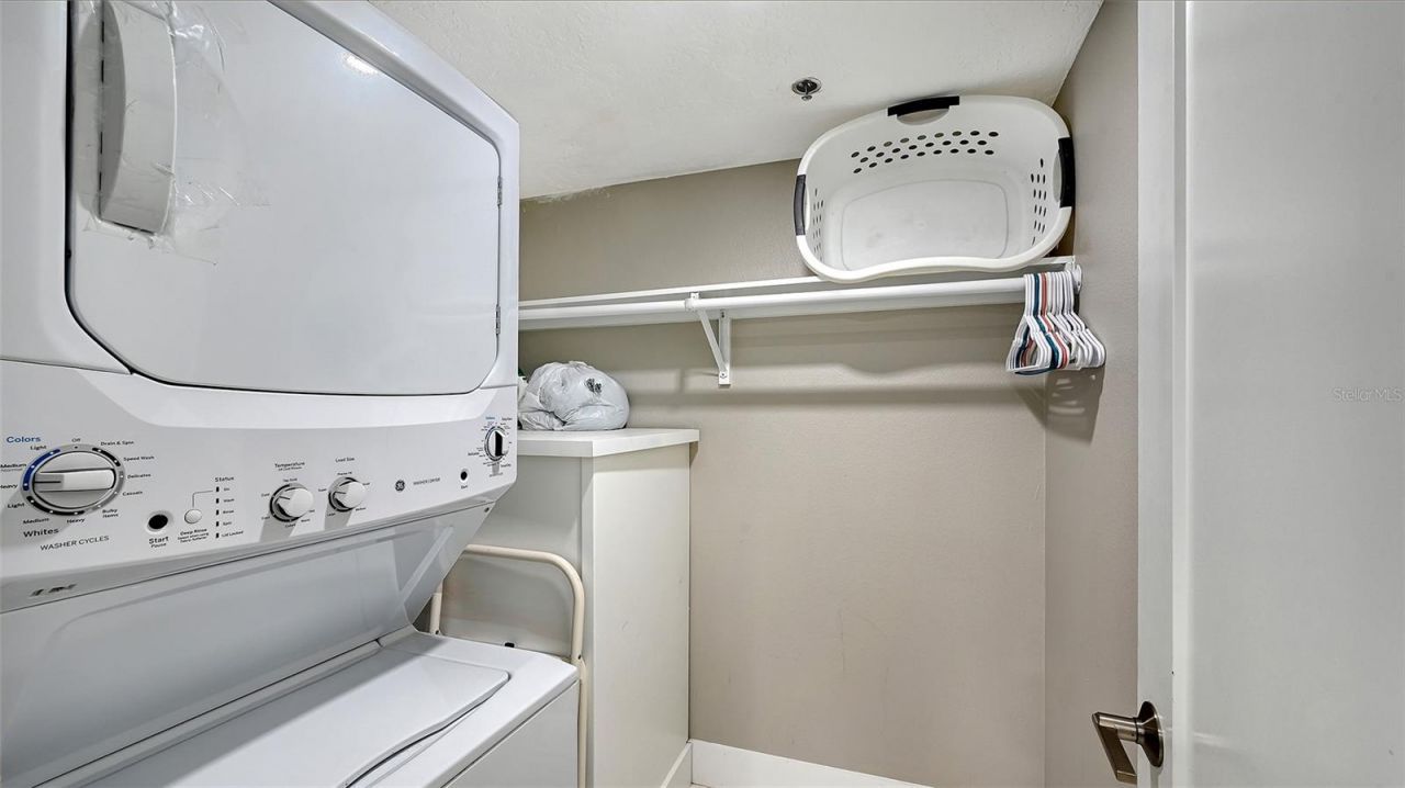 1001 Point Of Rocks Road , Unit 208, Sarasota, FL 34242 Photo