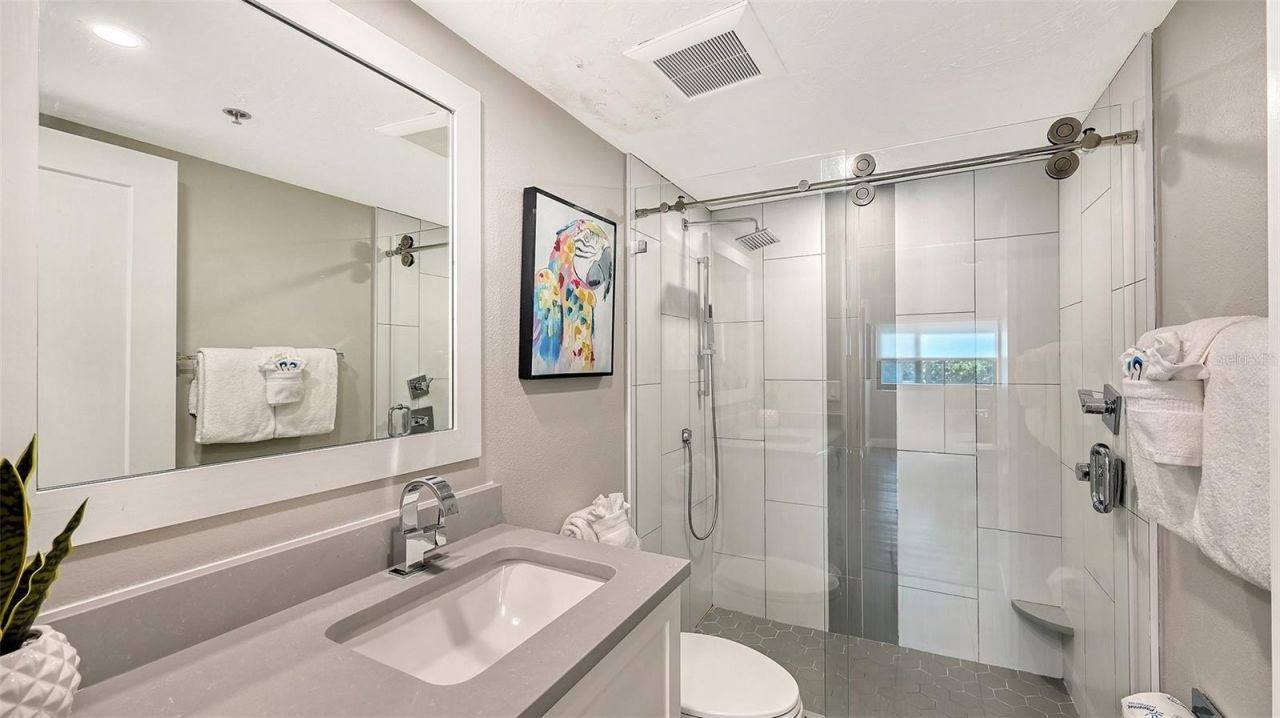 1001 Point Of Rocks Road , Unit 208, Sarasota, FL 34242 Photo