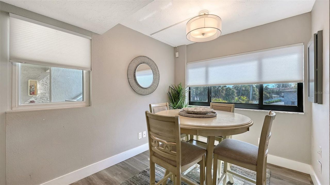 1001 Point Of Rocks Road , Unit 208, Sarasota, FL 34242 Photo