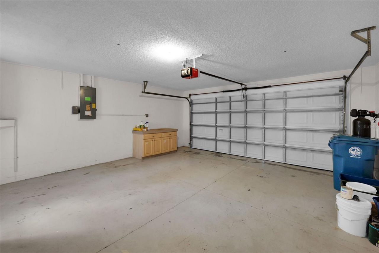 9450 Mississippi Run, Weeki Wachee, FL 34613 Photo