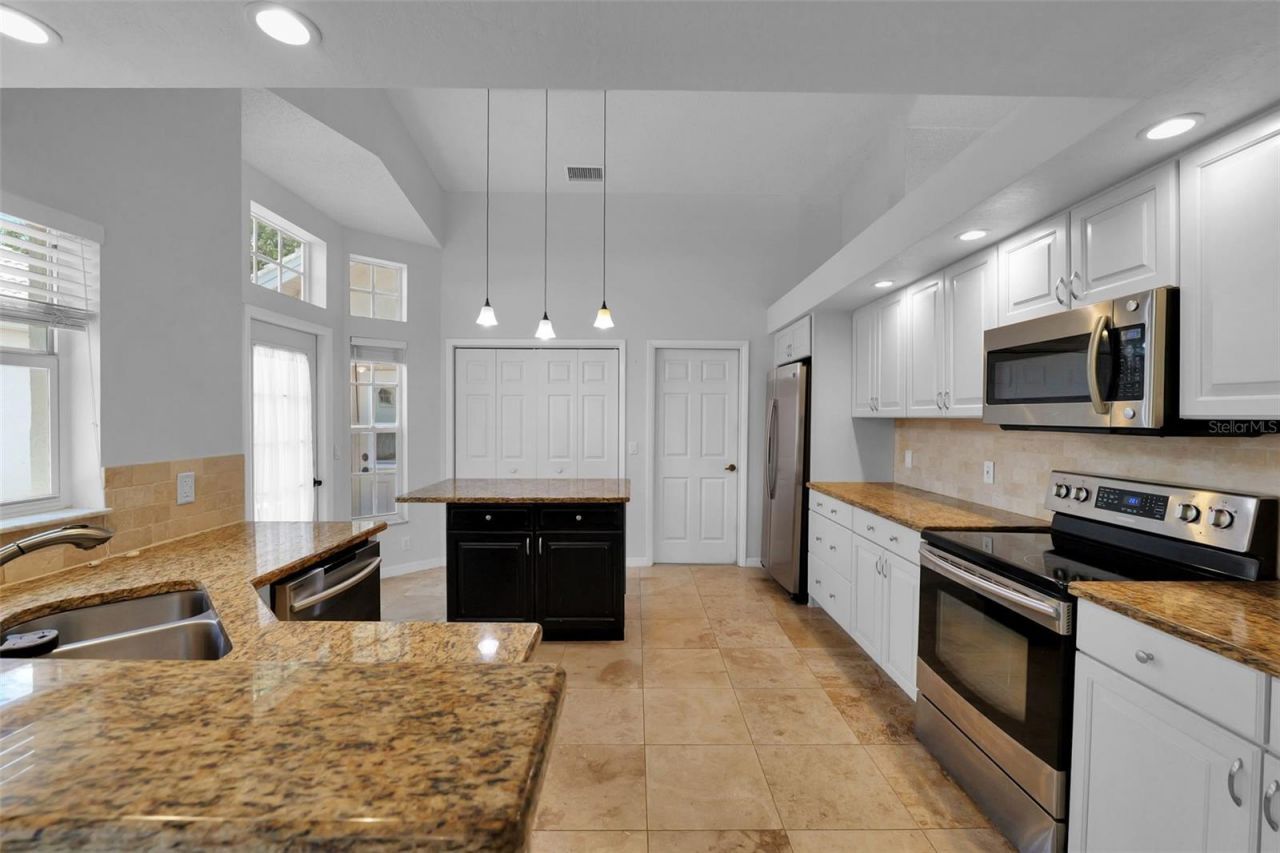 9450 Mississippi Run, Weeki Wachee, FL 34613 Photo