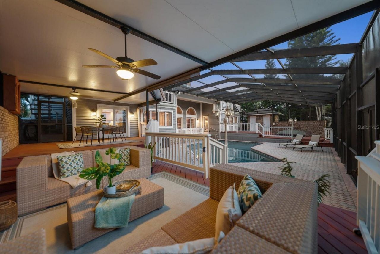 220 Harbor View Lane, Largo, FL 33770 Photo