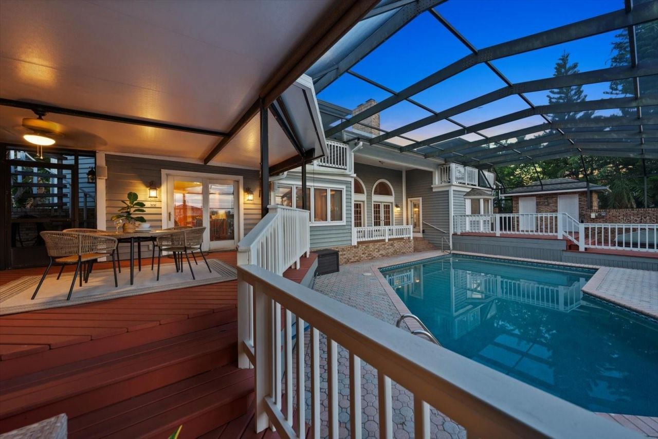 220 Harbor View Lane, Largo, FL 33770 Photo