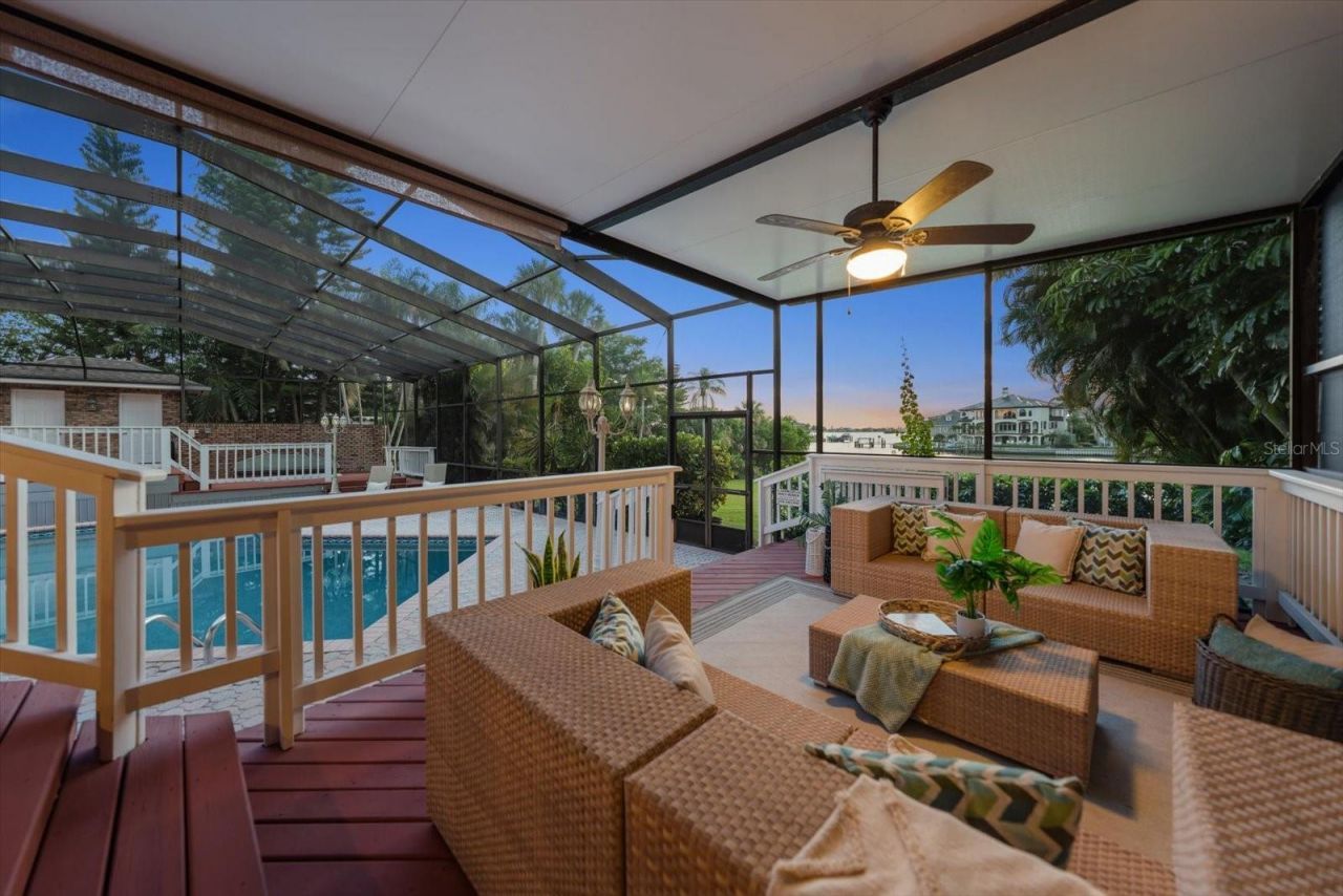220 Harbor View Lane, Largo, FL 33770 Photo