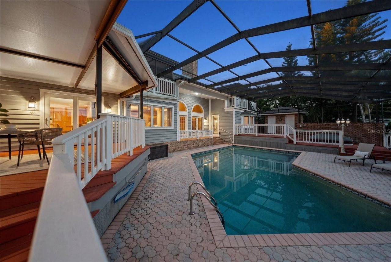 220 Harbor View Lane, Largo, FL 33770 Photo