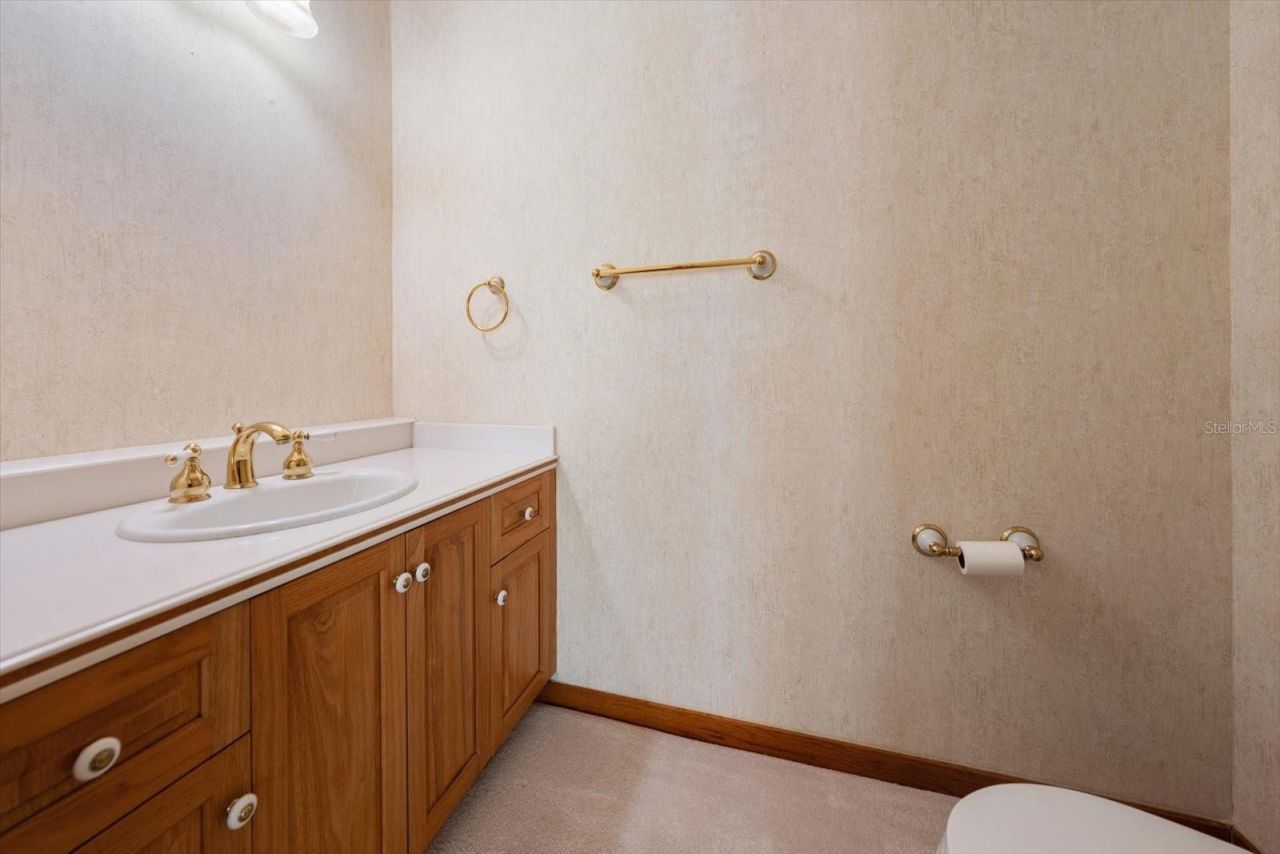 220 Harbor View Lane, Largo, FL 33770 Photo
