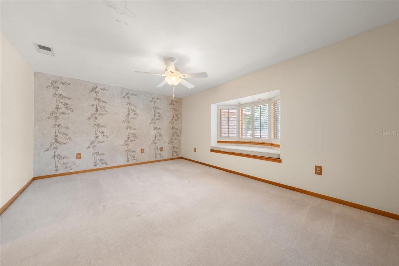 220 Harbor View Lane, Largo, FL 33770 Photo