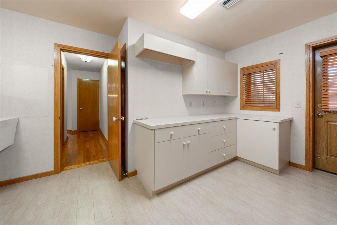 220 Harbor View Lane, Largo, FL 33770 Photo