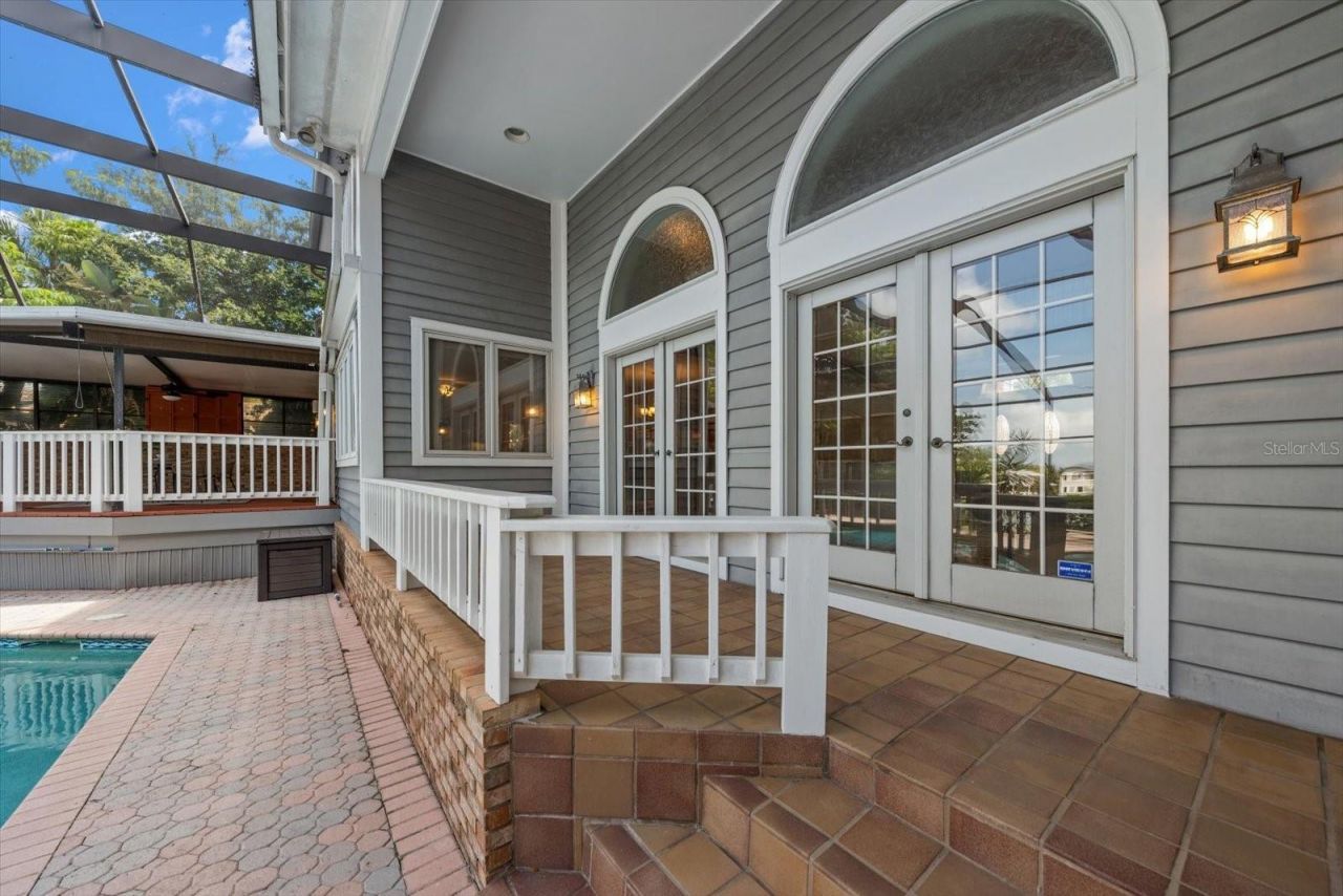 220 Harbor View Lane, Largo, FL 33770 Photo