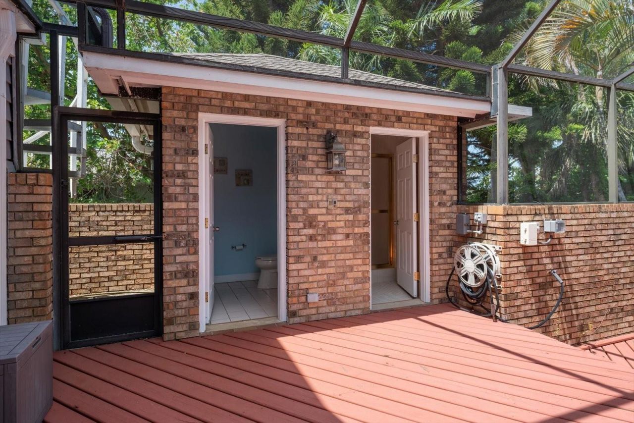 220 Harbor View Lane, Largo, FL 33770 Photo