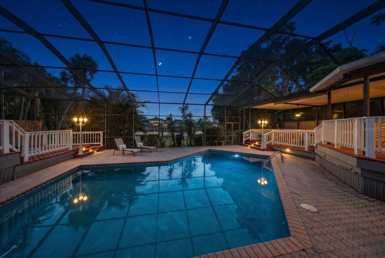 220 Harbor View Lane, Largo, FL 33770 Photo