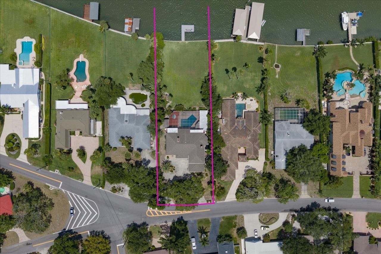 220 Harbor View Lane, Largo, FL 33770 Photo