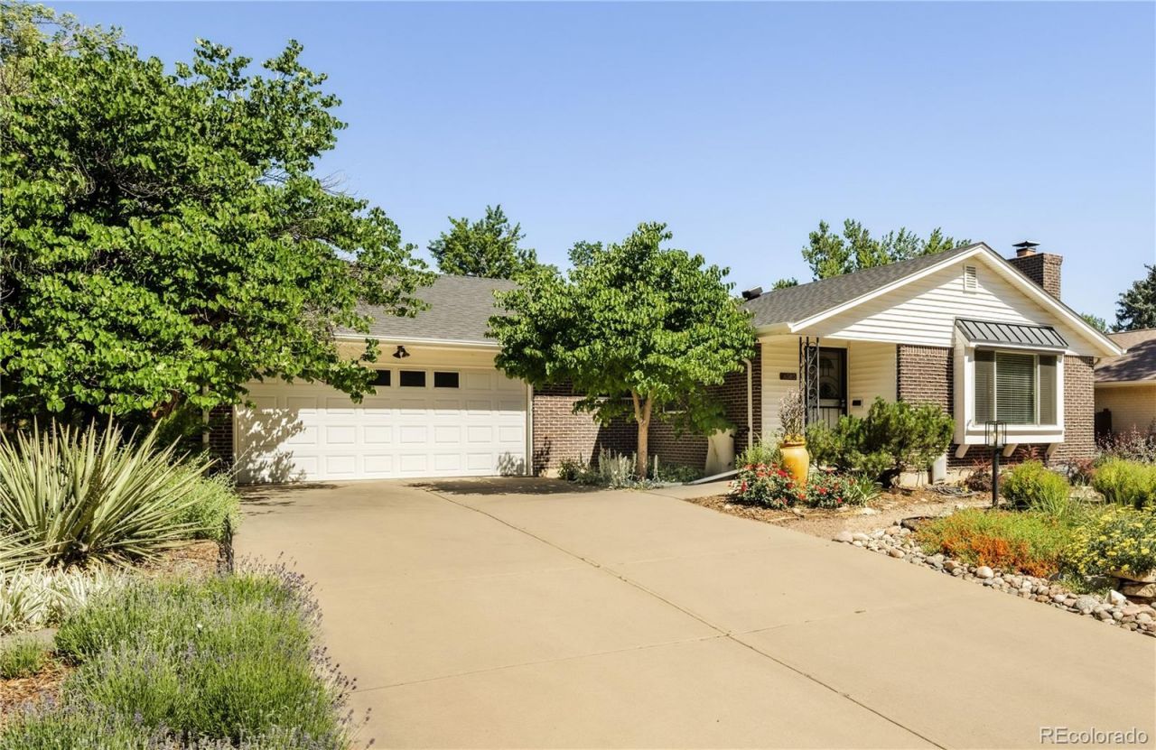 6585 E Colorado Drive, Denver, CO 80224 Main Photo