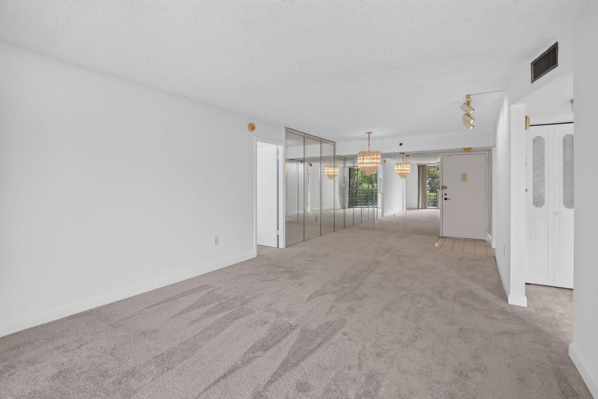 1100 Saint Charles Place, Unit 203, Pembroke Pines, FL 33026 Photo