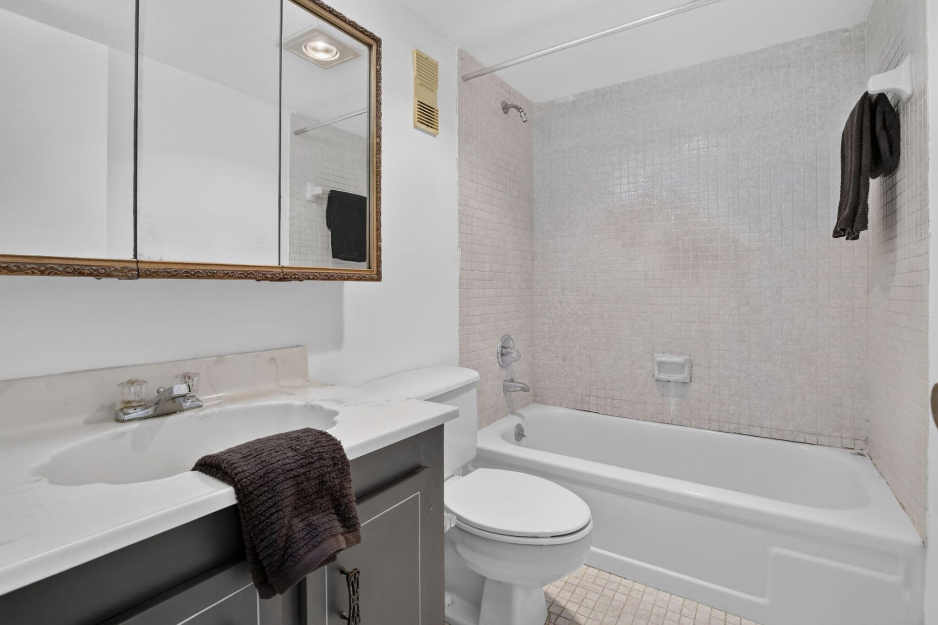 1100 Saint Charles Place, Unit 203, Pembroke Pines, FL 33026 Photo