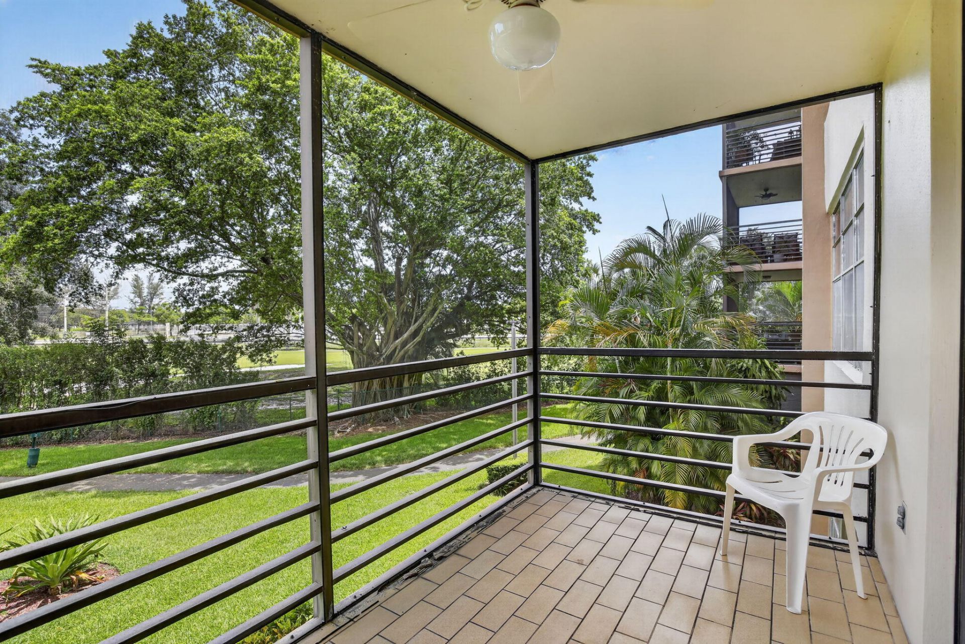 1100 Saint Charles Place, Unit 203, Pembroke Pines, FL 33026 Photo