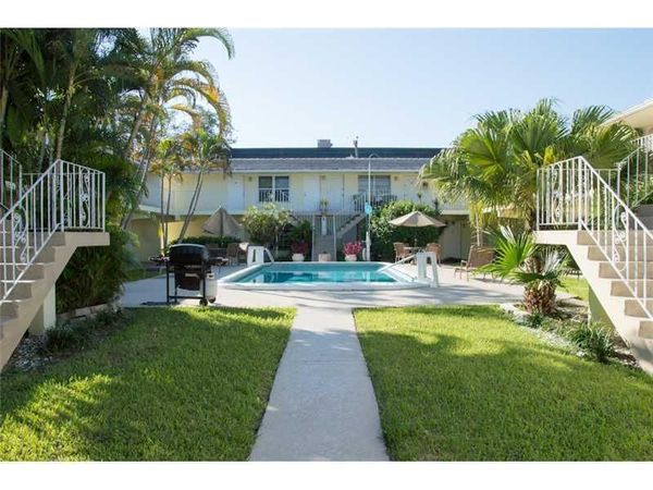 1012 SE 15th Street, Unit 102, Fort Lauderdale, FL 33316