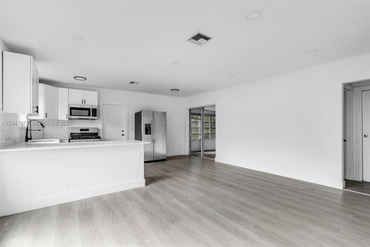6831 Greene St , Unit 6831, Hollywood, FL 33024 Photo