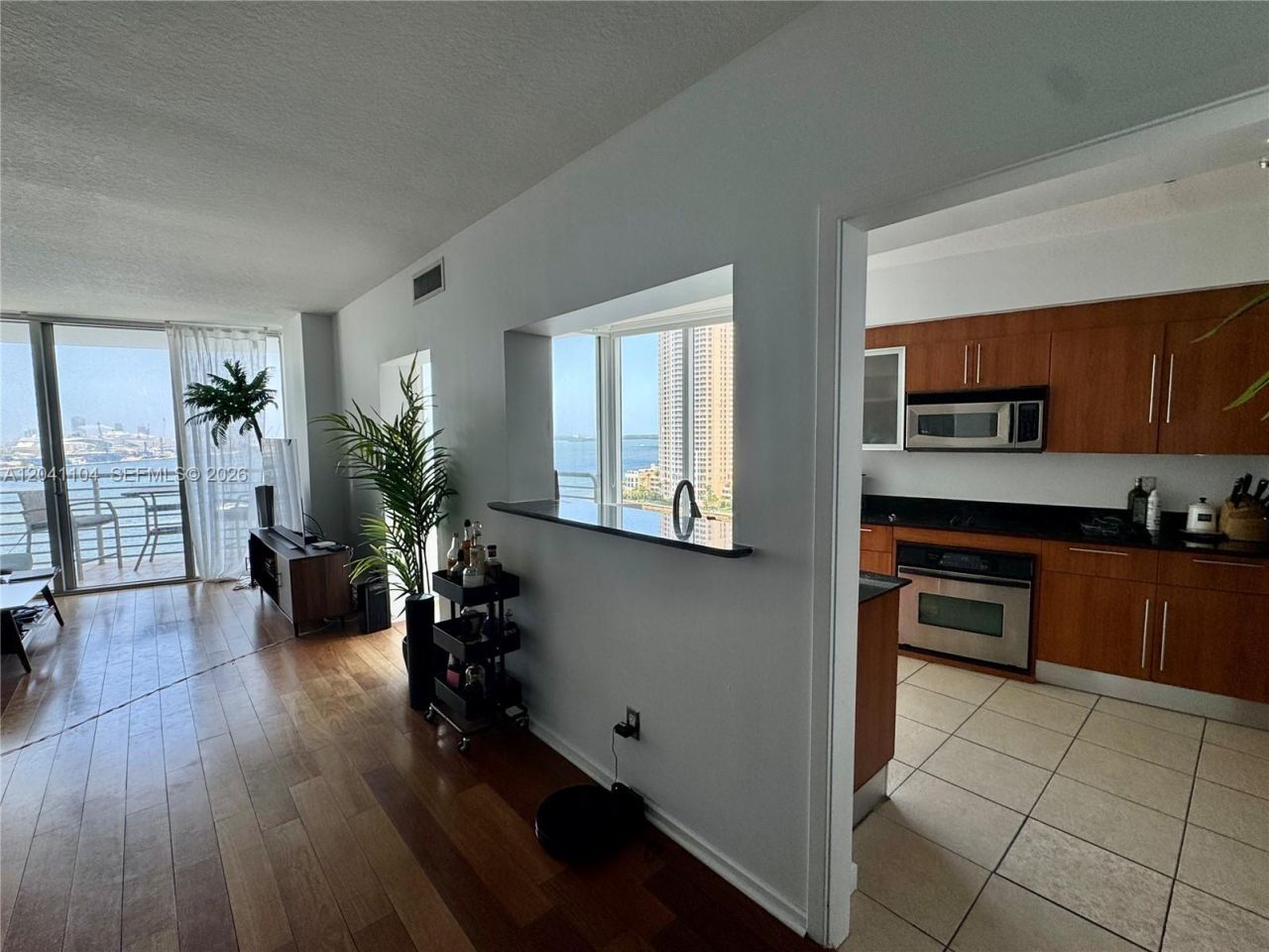 325 S Biscayne Blvd, Unit 1523, Miami, FL 33131 Photo