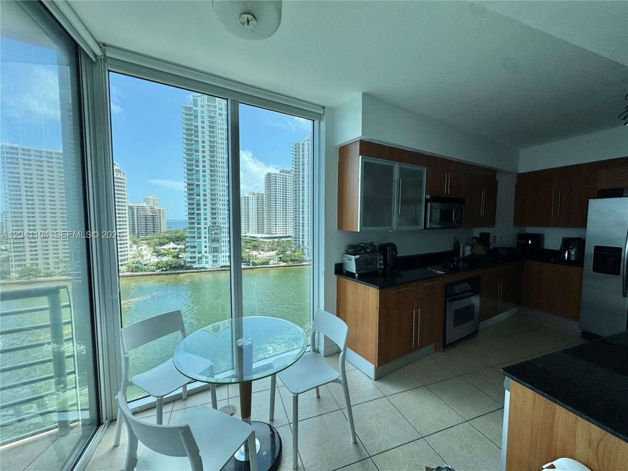 325 S Biscayne Blvd, Unit 1523, Miami, FL 33131 Photo