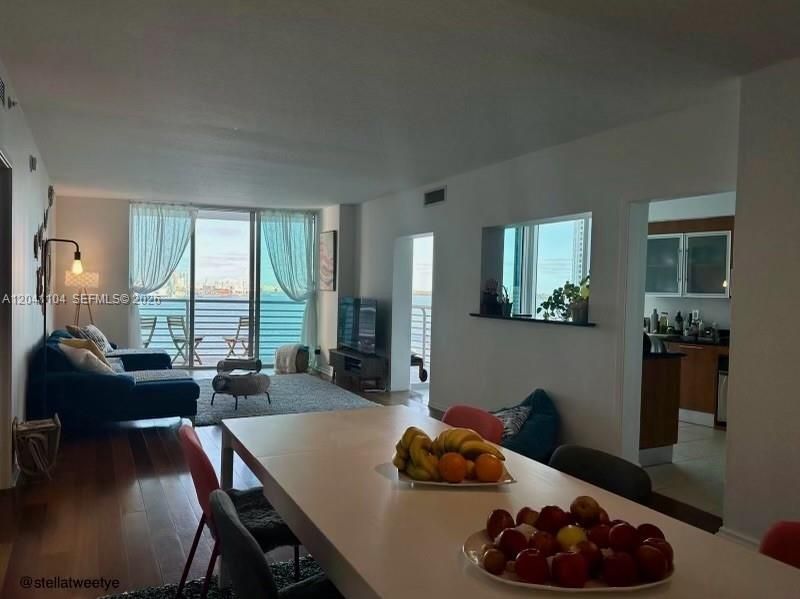 325 S Biscayne Blvd, Unit 1523, Miami, FL 33131 Photo