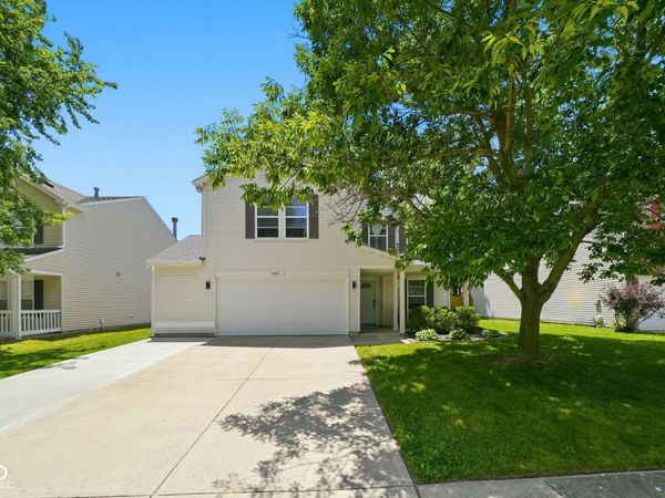 10167 Holly Berry Circle , Fishers, IN 46038