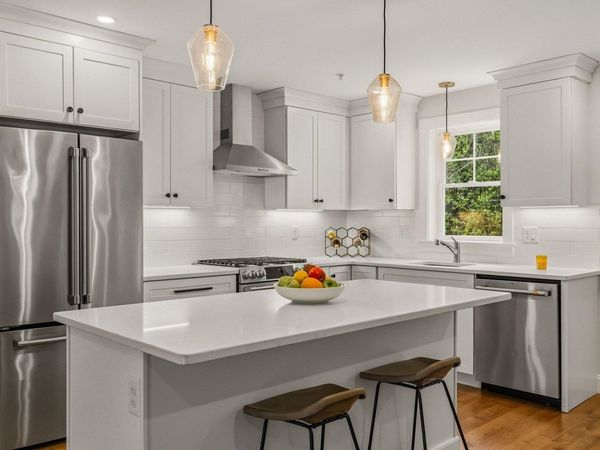 293 Peverly Hill Road, Unit 2, Portsmouth, NH 03801