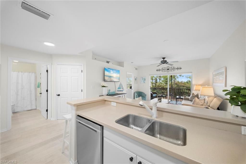 4455 Botanical Place Cir , Unit 305, Naples, FL 34112 Photo