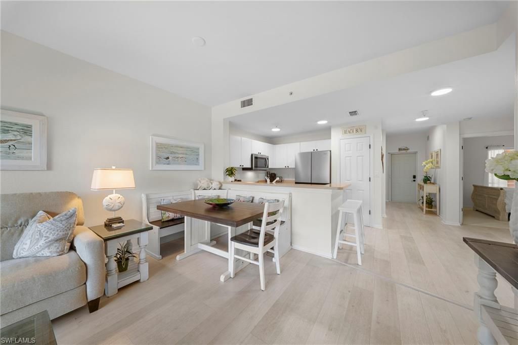 4455 Botanical Place Cir , Unit 305, Naples, FL 34112 Photo