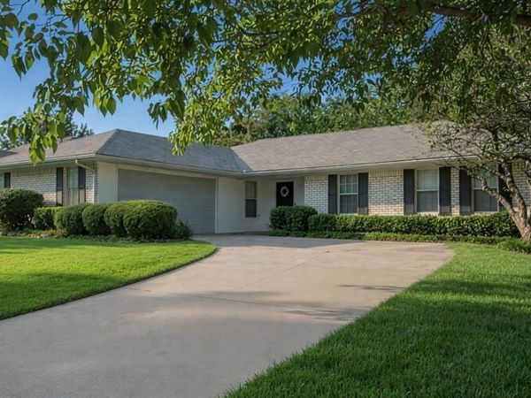 8248 Bobwhite Drive, Frisco, TX 75034