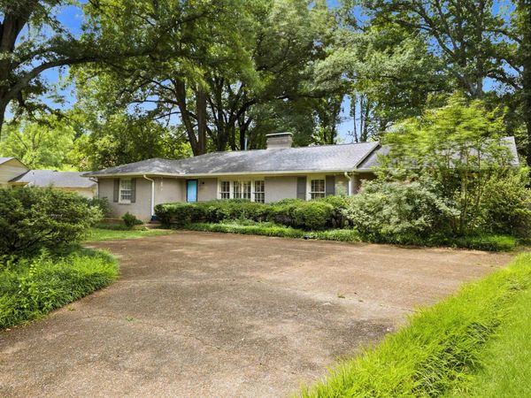 53 W WALNUT GROVE CIR, Memphis, TN 38117