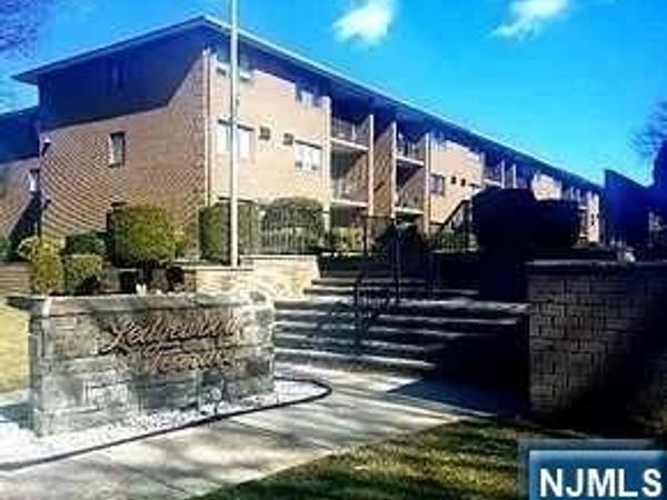 464B Liberty Street 206, LITTLE FERRY, NJ 07643