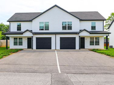 245 & 249 Whispering Hills Boulevard , Bowling Green, KY 42101