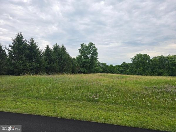 65 KELLY DRIVE, CARLISLE, PA 17015