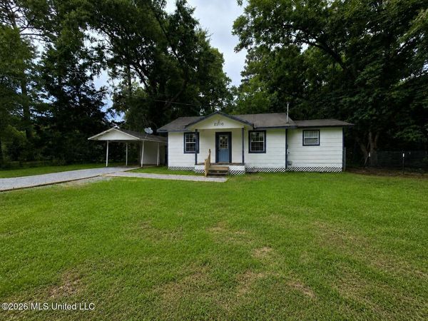 2208 Glendale Avenue, Hattiesburg, MS 39401