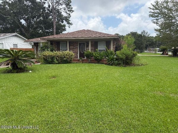 4000 Karen Street, Moss Point, MS 39563