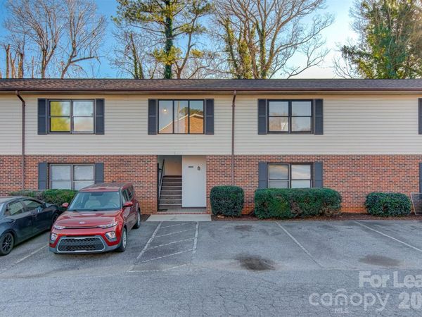 525 12th Street SW, Unit 17, Hickory, NC 28601