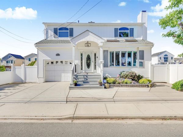 2775 Barbara Road , Bellmore, NY 11710