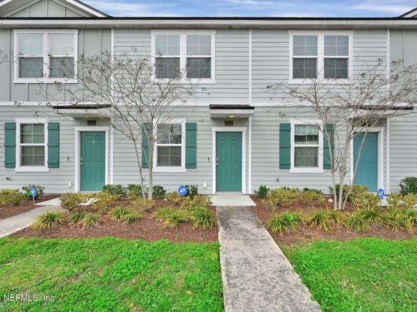 2888 BLACK BUCK Circle, Jacksonville, FL 32225