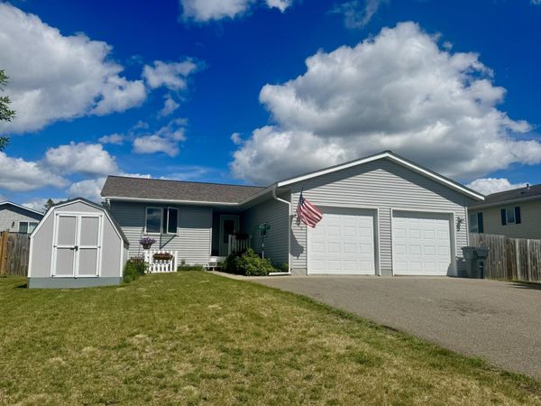 208 Jacobs Way NE, Bemidji, MN 56601