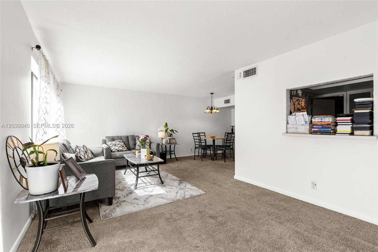 4293 N 76th Ave , Davie, FL 33024 Photo
